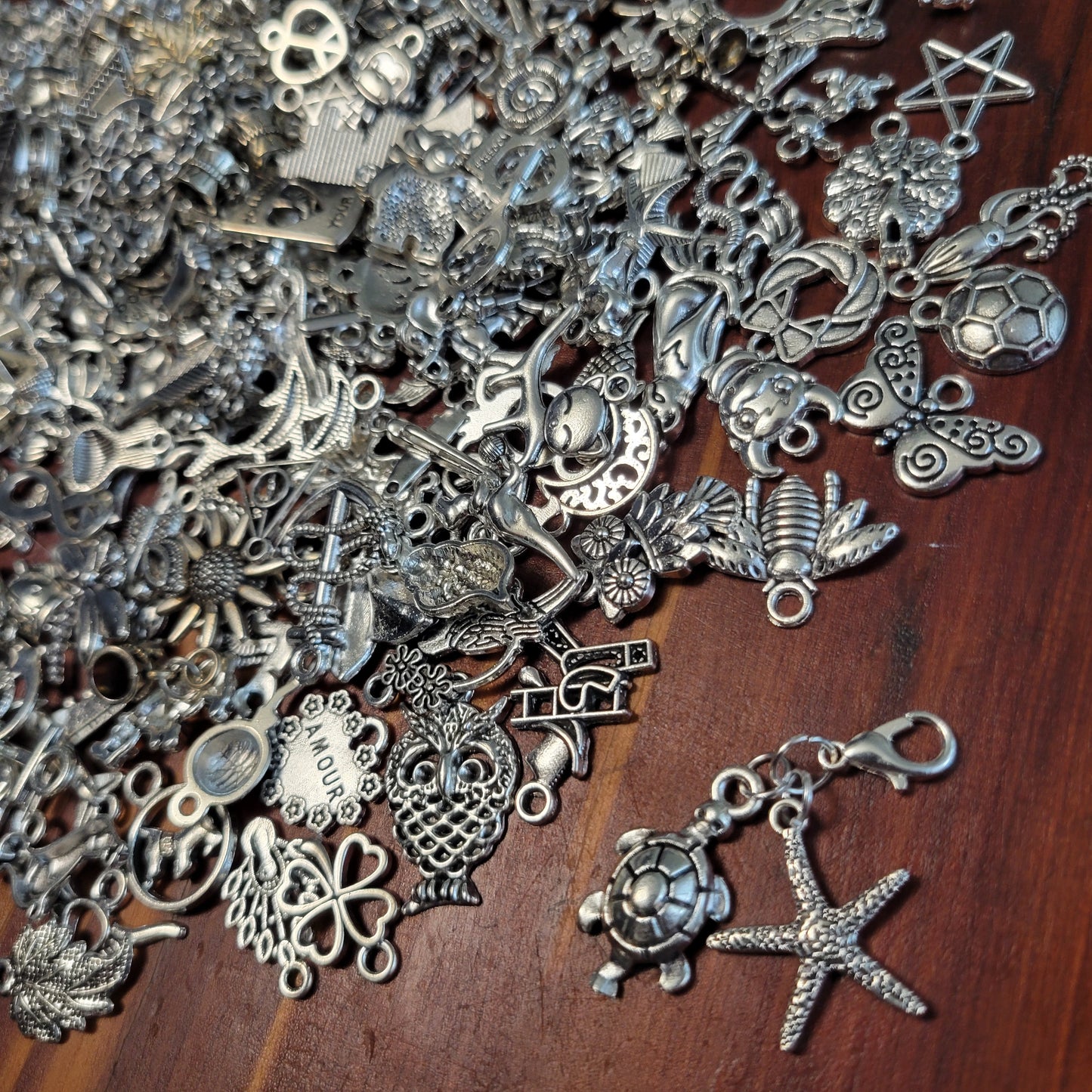Mystery Charms, Clip-on